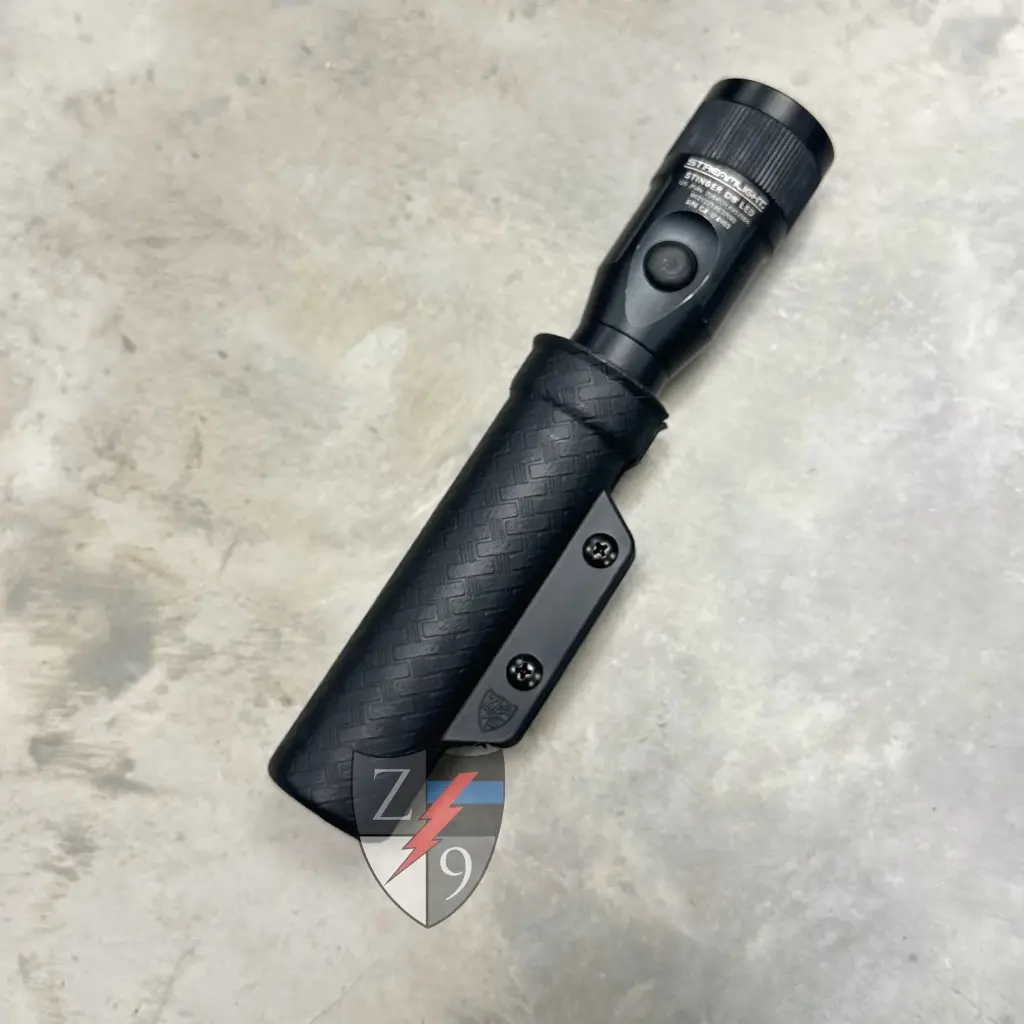 FLASHLIGHT CASE BEZEL UP 1 PLAIN BLACK MOLLE LOKS