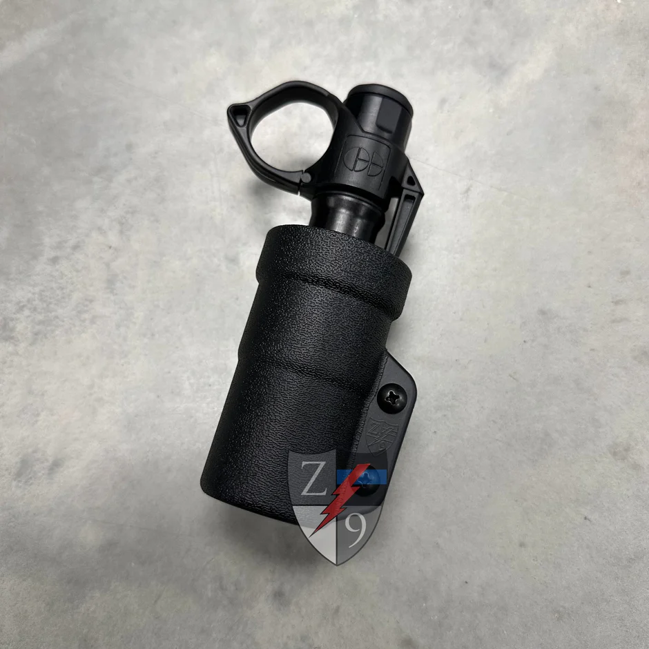 FLASHLIGHT CASE BEZEL DOWN 1 PLAIN BLACK MOLLE LOKS