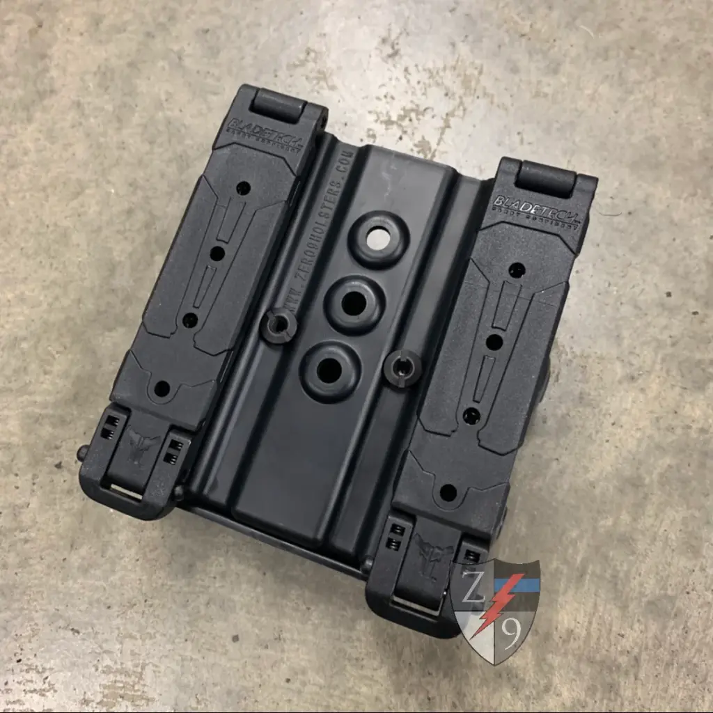 TRIPLE MAG CASE GLOCK 9/40 PLAIN BLACK MOLLE LOKS
