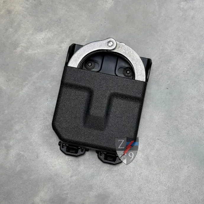 HANDCUFF CASE STANDARD PLAIN BLACK MOLLE LOKS W/ RETENTION