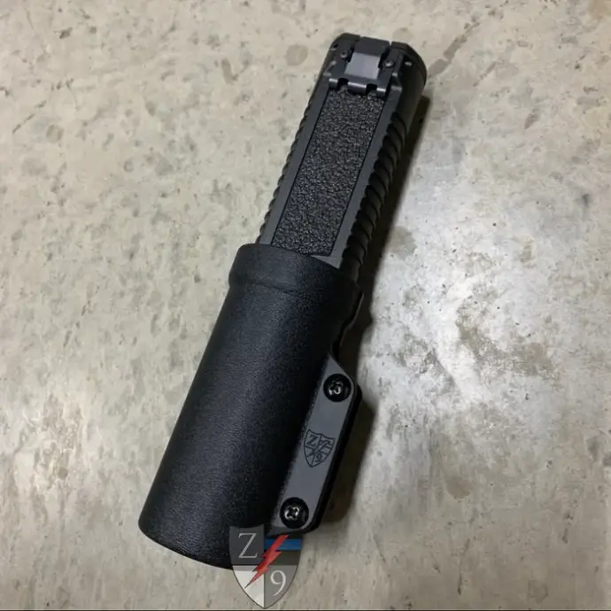 FLASHLIGHT CASE BEZEL UP 2 PLAIN BLACK MOLLE LOKS